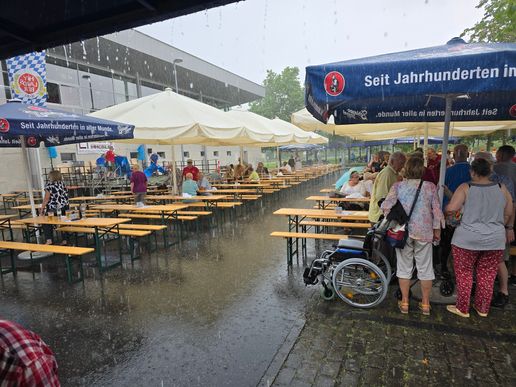 Es regnet wie verrückt 🤪 🤣
